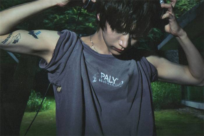 02.jpg